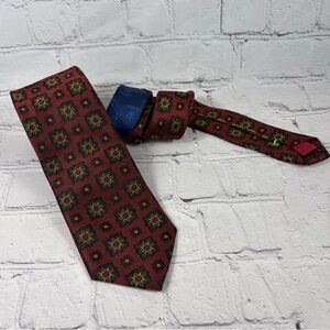 Graffeo Cravatte Dark Brownish Background With Medallion Floral Pattern Silk Tie